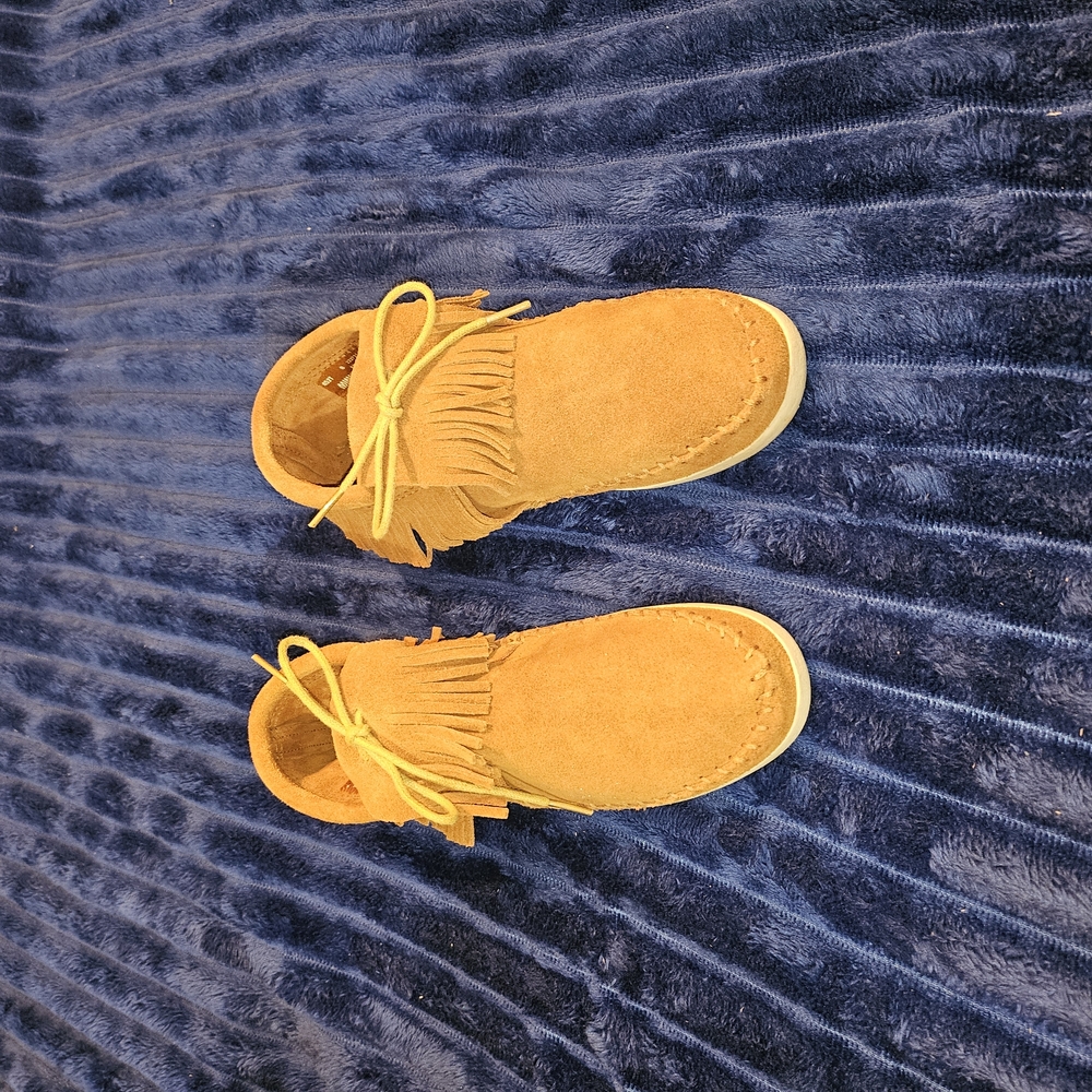 Women's Tan Moccasins